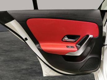 Mercedes-Benz CLA 1.3 CLA250e 15.6kWh AMG Line (Premium) Shooting Brake Plug-in 8G