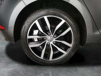 Volkswagen E-golf 35.8kWh e-Golf (136 ps) - LED - BLUETOOTH - PARK SENSORS