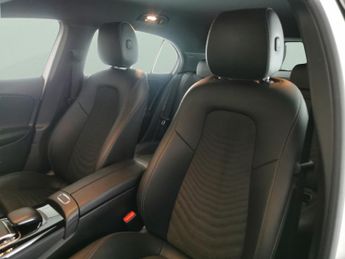 Mercedes-Benz A Class 1.5 A180d SE 7G-DCT (116 ps) - COMFORT PACK - ACTIVE LANE KEEPIN