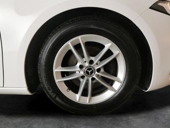 Mercedes-Benz A Class 1.5 A180d SE 7G-DCT (116 ps) - COMFORT PACK - ACTIVE LANE KEEPIN