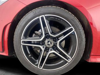 Mercedes-Benz CLA 1.3 CLA180 AMG Line (Executive) Shooting Brake 7G-DCT (136 ps) -