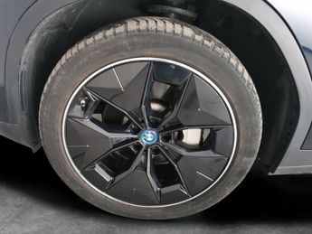 BMW iX3 80kWh Premier Edition Pro (286 ps) - HK AUDIO - CARPLAY - DRIVIN