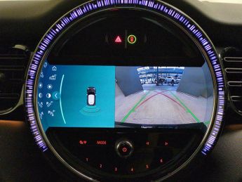 Mini Electric Hatch Cooper SE 32.6kWh Level 2 (184 ps) - BLACK ROOF AND MIRROR CAPS 