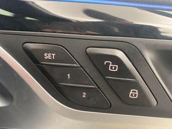 BMW iX3 80kWh M Sport (286 ps) - PARK ASSIST - REVERSE CAM - LEATHER