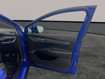 Skoda Enyaq 62kWh 60 (179 ps) - CLIMATE PACK - PARKING PACKAGE - LED