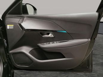 Peugeot 208 1.2 PureTech Allure Premium + EAT (130 ps) - NAV - BLUETOOTH - C