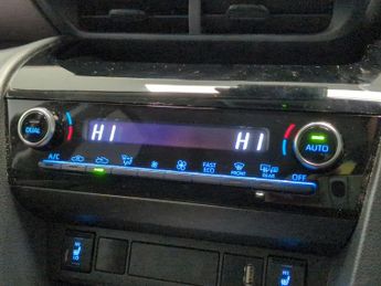 Toyota Yaris Cross 1.5 VVT-h Excel E-CVT (116 ps) - HEATED SEATS - NAV - HEATED STE