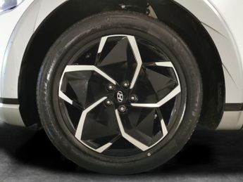 Hyundai Ioniq 5 58kWh Premium (170 ps) - BLIND SPOT ASSIST - LANE DEPARTURE  - B