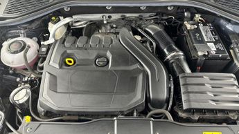 Volkswagen T-Roc 1.5 TSI GPF EVO R-Line DSG (150 ps) - 20IN ALLOYS - PADDLE SHIFT