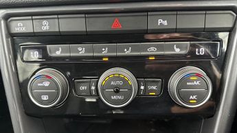 Volkswagen T-Roc 1.5 TSI GPF EVO R-Line DSG (150 ps) - 20IN ALLOYS - PADDLE SHIFT