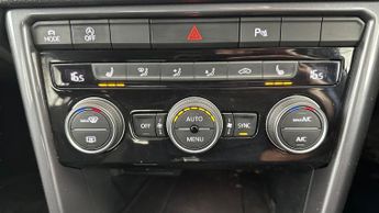 Volkswagen T-Roc 1.5 TSI GPF EVO R-Line DSG (150 ps) - 20IN ALLOYS - PADDLE SHIFT