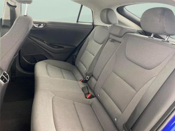 Hyundai Ioniq 38.3kWh Premium (136 ps) - REVERSE CAM - NAV - HEATED SEATS