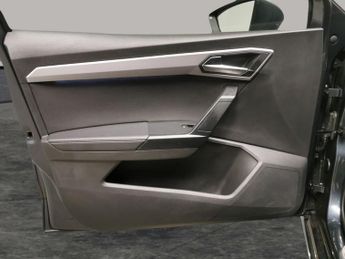 Seat Ibiza 1.0 TSI XCELLENCE Lux DSG (110 ps) - REVERSE CAM - NAV - BLUETOO