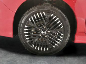 Nissan Leaf 59kWh e+ Tekna (217 ps) - LED - NAV - LANE DEPARTURE