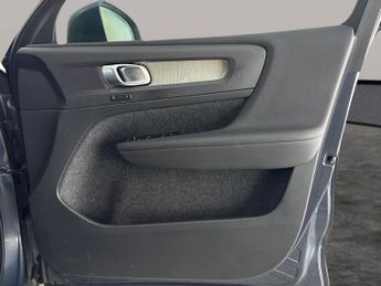 Volvo XC40 1.5h T5 Recharge 10.7kWh Ultimate Bright Plug-in (262 ps) - KEYL