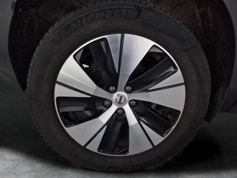 Volvo XC40 1.5h T4 Recharge 10.7kWh Core Plug-in (211 ps) - 360 CAM - LED