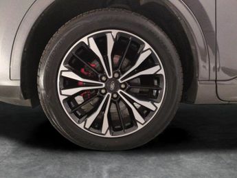 Ford Kuga 2.5 Duratec 14.4kWh ST-Line X Edition Plug-in CVT (225 ps) - NAV