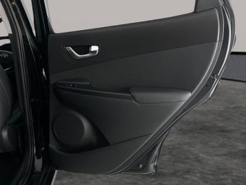 Hyundai Kona 64kWh Ultimate (10.5kW Charger) (204 ps) - ACTIVE LANE ASSIST