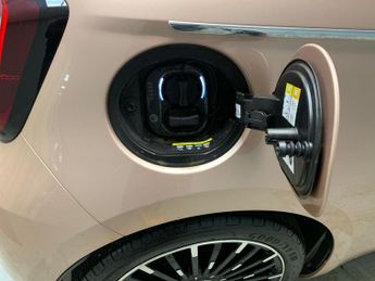 Fiat 500e 42kWh La Prima By Bocelli (118 ps) - NAV - SUNBLINDS - BLIND SPO