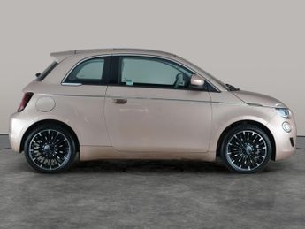 Fiat 500e 42kWh La Prima By Bocelli (118 ps) - NAV - SUNBLINDS - BLIND SPO