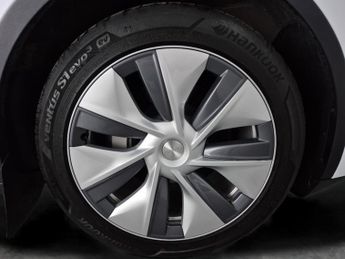 Tesla Model Y SUV RWD (346 ps) - REVERSE CAM - NAV - LEATHER