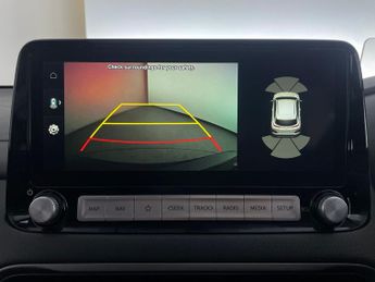 Hyundai Kona 64kWh Ultimate (10.5kW Charger) (204 ps) - ACTIVE LANE ASSIST
