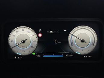 Hyundai Kona 64kWh Ultimate (10.5kW Charger) (204 ps) - ACTIVE LANE ASSIST