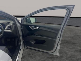 Audi Q4 E-tron 35 Sport 55kWh (170 ps) - LANE DEPARTURE  - BLUETOOTH - CRUISE