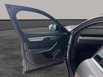 Jaguar F-PACE 2.0 P400e 17.1kWh R-Dynamic S Plug-in AWD (404 ps) - WIFI - BLUE