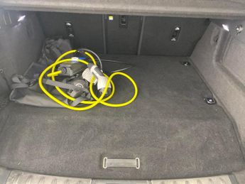 Jaguar F-PACE 2.0 P400e 17.1kWh R-Dynamic S Plug-in AWD (404 ps) - LANE DEPART