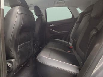 Vauxhall Grandland X 1.6 13.2kWh Business Edition Nav Plug-in (225 ps) - LANE DEPARTU