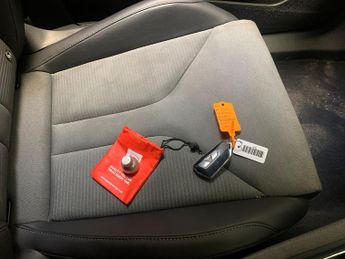 Skoda Enyaq 62kWh 60 (DC120kW) (179 ps) - AIR CON - PARK SENSORS - DAB