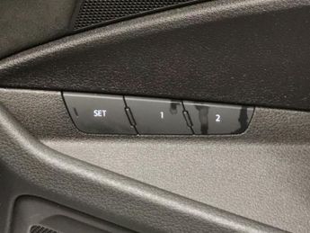 Audi e-tron 50 S line quattro 71.2kWh (11kW Charger) (313 ps) - CARPLAY - LE