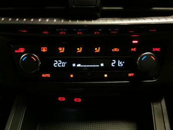 Seat Ibiza 1.0 TSI XCELLENCE Lux DSG (110 ps) - REVERSE CAM - NAV - BLUETOO