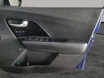 Kia Niro 64kWh 4+ (201 bhp) - HEATED LEATHER - HEATED STEERING - BLIND SP