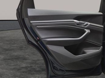 Audi e-tron 50 Technik quattro 71.2kWh (313 ps) - ADJUSTABLE SUSPENSION