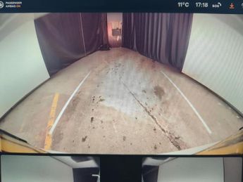 Tesla Model Y (Dual Motor) Long Range 4WDE (384 bhp) - REVERSE CAM - NAV - LEA