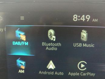 Hyundai Kona 39kWh Premium (10.5kW Charger) (136 ps) - KEYLESS ENTRY - LED - 