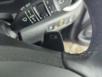 Hyundai Kona 39kWh Premium (10.5kW Charger) (136 ps) - KEYLESS ENTRY - LED - 