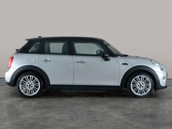 Mini Hatch 1.5 Cooper Steptronic (136 ps) - SPORT LEATHER STEERING WHEEL