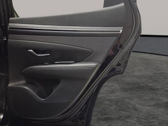 Hyundai Tucson 1.6 h T-GDi Premium (230 ps) - NAV - HEATED STEERING - BLIND SPO