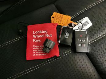 Land Rover Range Rover Velar 2.0 D200 MHEV Edition 4WD (204 ps) - HEATED STEERING - BLIND SPO