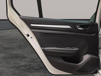 Renault Megane 1.5 Blue dCi Iconic Sport Tourer EDC (115 ps) - CRUISE - DRIVING