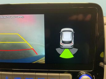 Hyundai Kona 39kWh SE Connect (10.5kW Charger) (136 ps) - LANE DEPARTURE  - B
