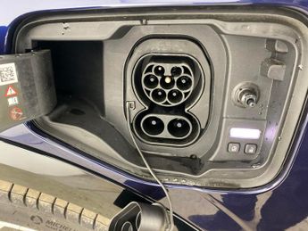 Renault Megane E-tech comfort range 60kWh iconic (220 ps) - HK AUDIO - KEYLESS ENTRY