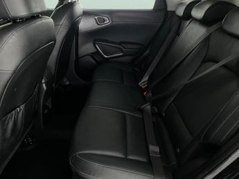 Kia Soul 64kWh First Edition (201 bhp) - CARPLAY - LED - REVERSE CAM