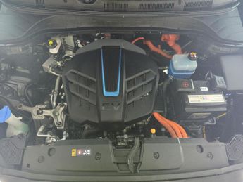 Hyundai Kona 39kWh Premium (10.5kW Charger) (136 ps) - KEYLESS ENTRY - LED - 