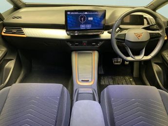 Cupra Born 58kWh V2 (204 ps) - WIRELESS CHARGER - 19IN ALLOYS - CLIMATE CON