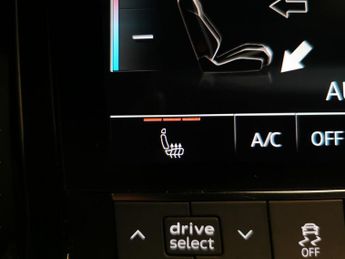 Audi e-tron 50 Technik quattro 71.2kWh (11kW Charger) (313 ps) - ADJUSTABLE 