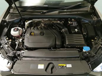 Audi Q3 1.5 TFSI CoD 35 Black Edition S Tronic (150 ps) - BLUETOOTH - CR